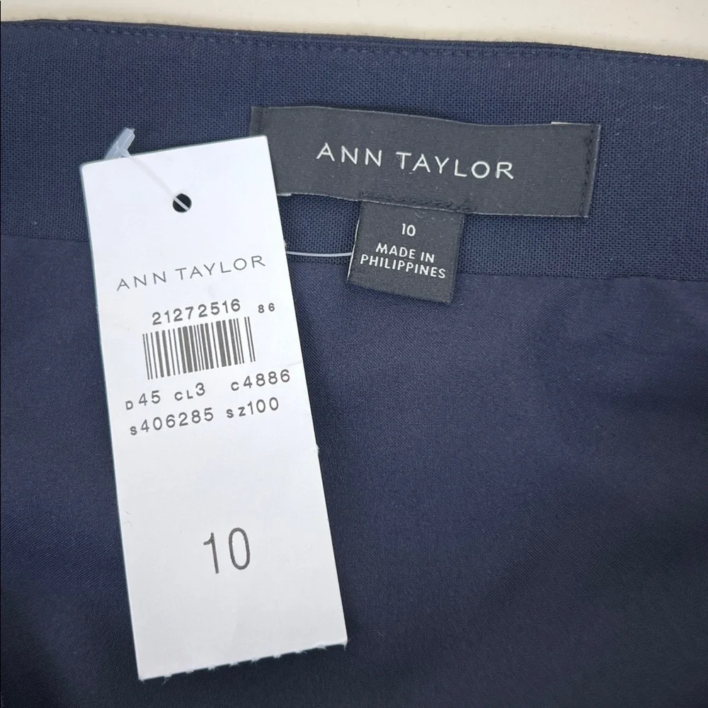 NWT Ann Taylor Women’s Navy Pencil Straight Side Slit Lined Skirt Size 10